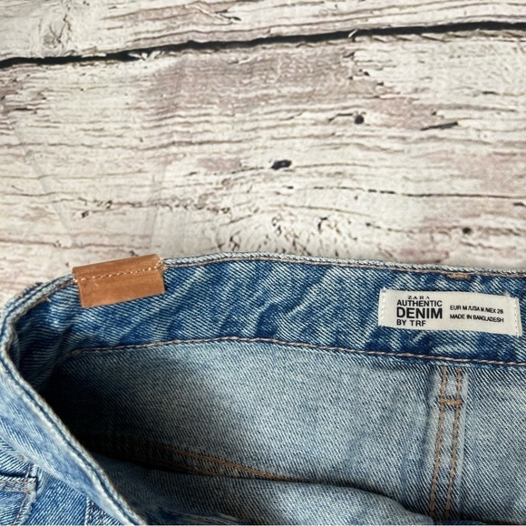 Zara Denim Mini Skirt with Raw Hem Size M - Picture 5 of 8